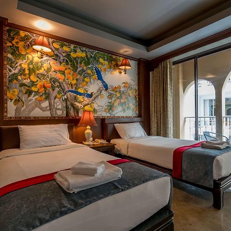 Minatale Phuket Hotel Patong Bagian luar foto