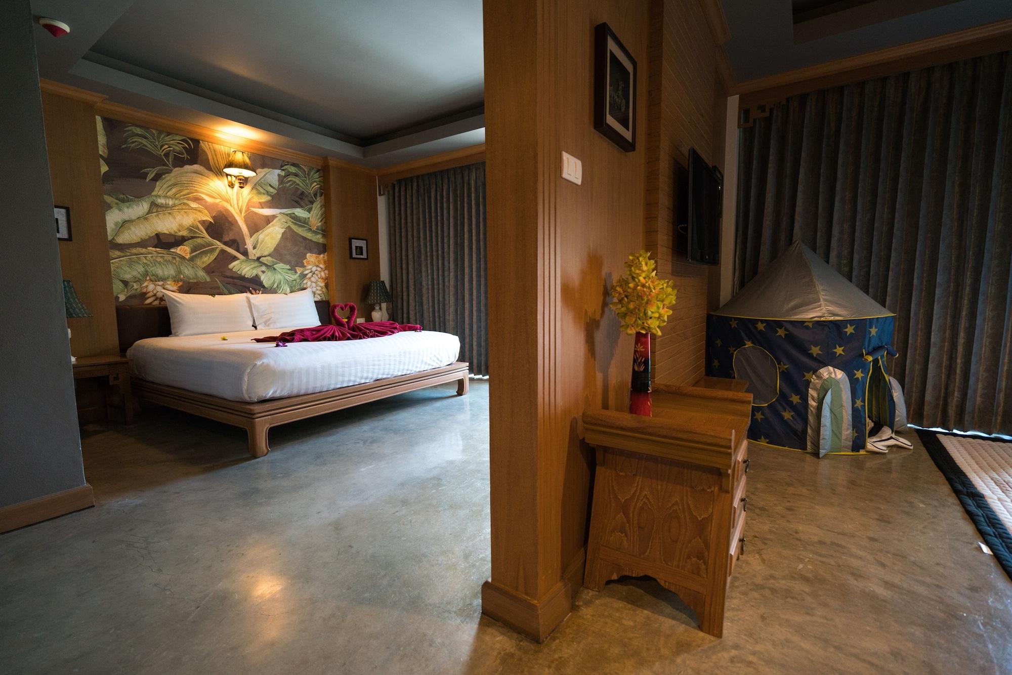 Minatale Phuket Hotel Patong Bagian luar foto