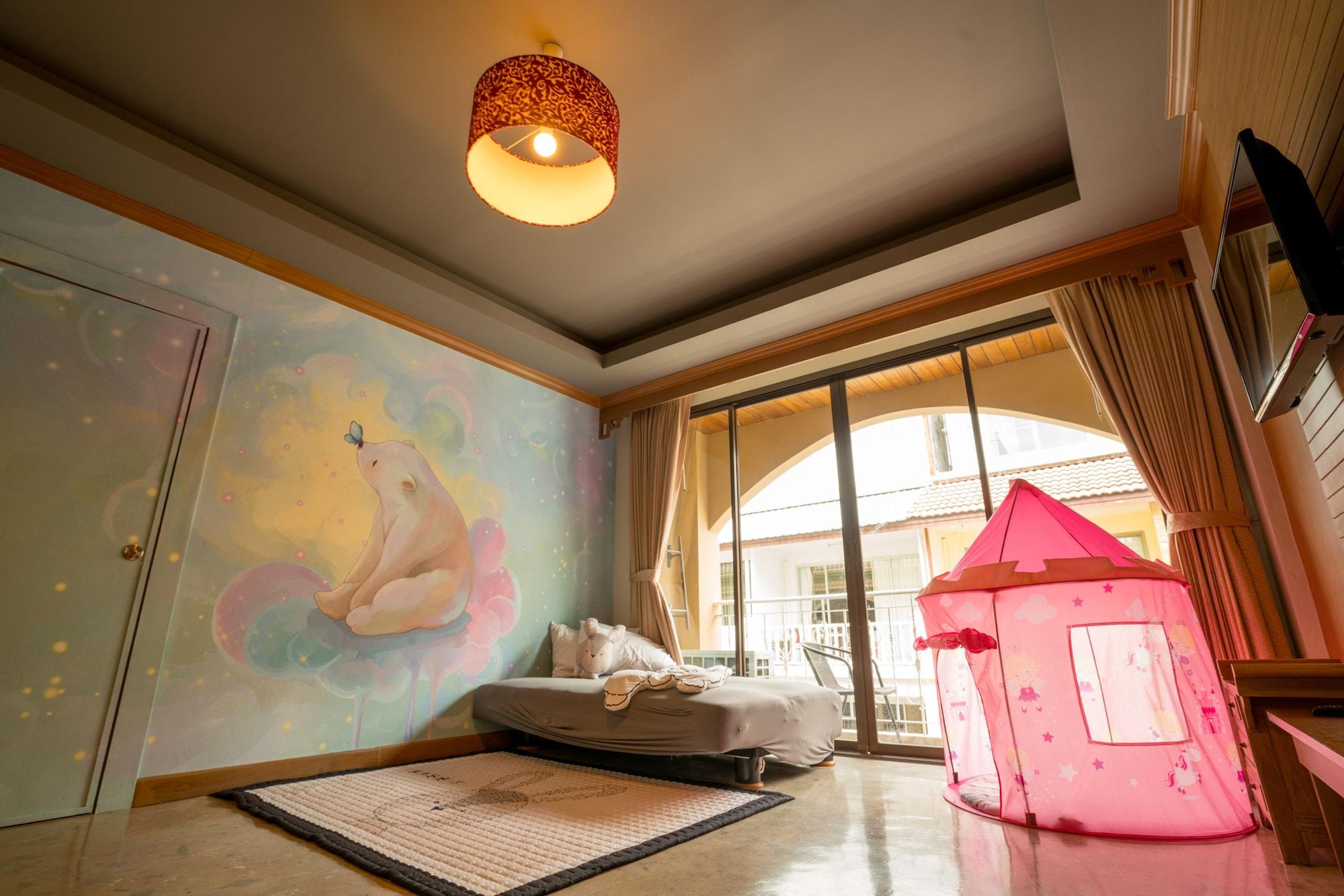 Minatale Phuket Hotel Patong Bagian luar foto