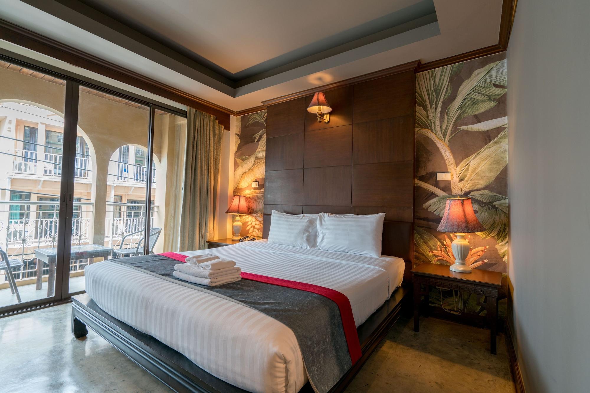 Minatale Phuket Hotel Patong Bagian luar foto