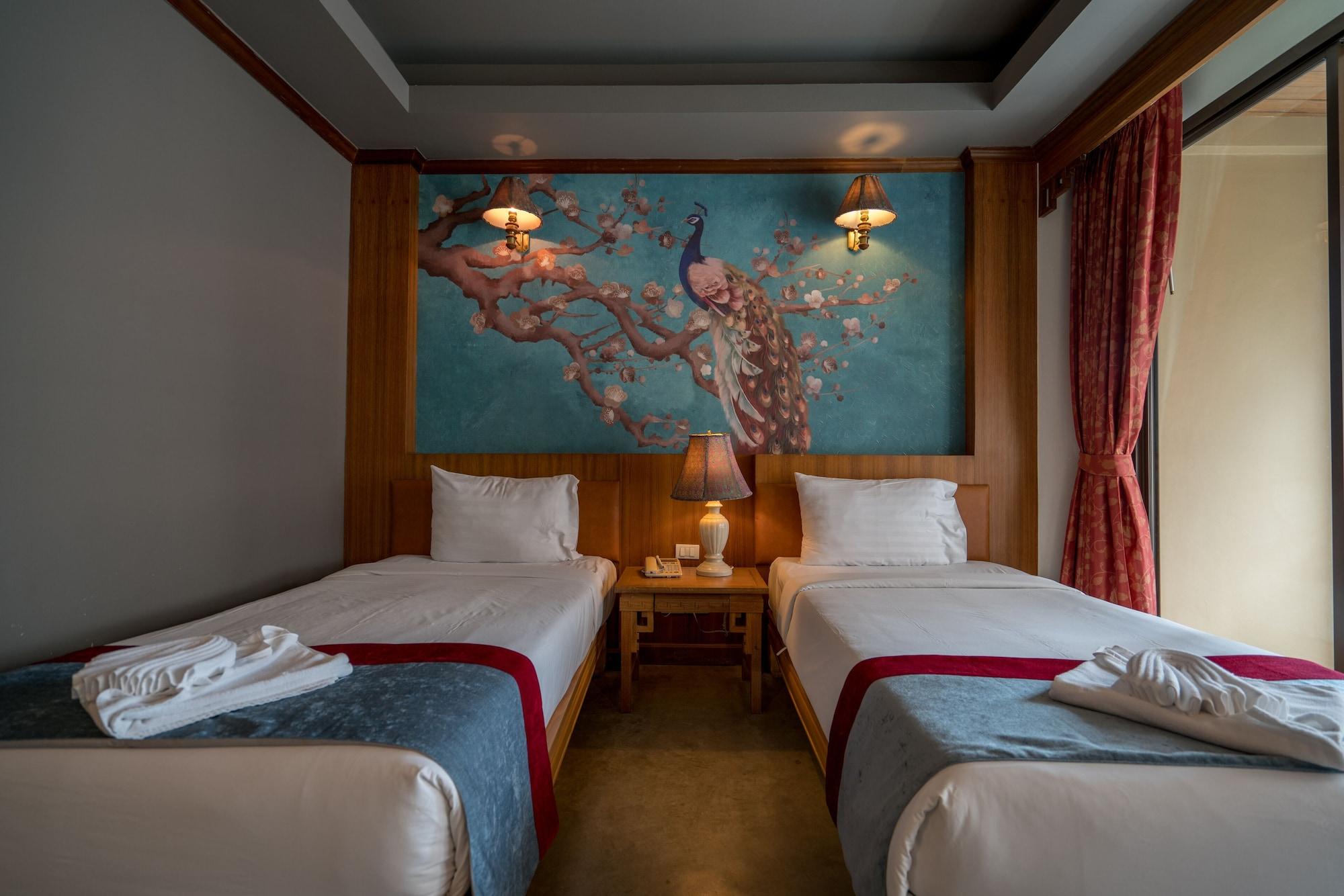Minatale Phuket Hotel Patong Bagian luar foto
