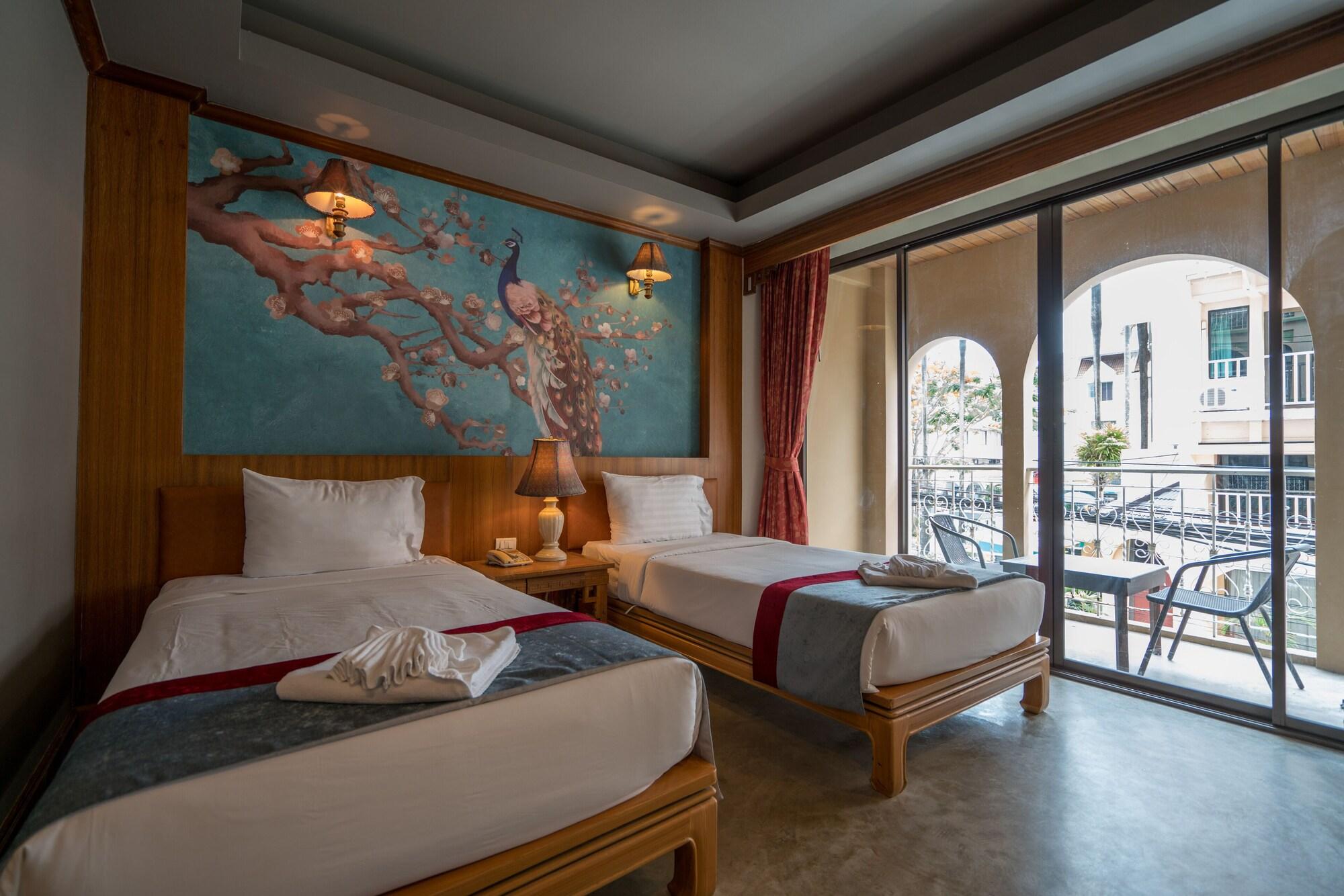 Minatale Phuket Hotel Patong Bagian luar foto