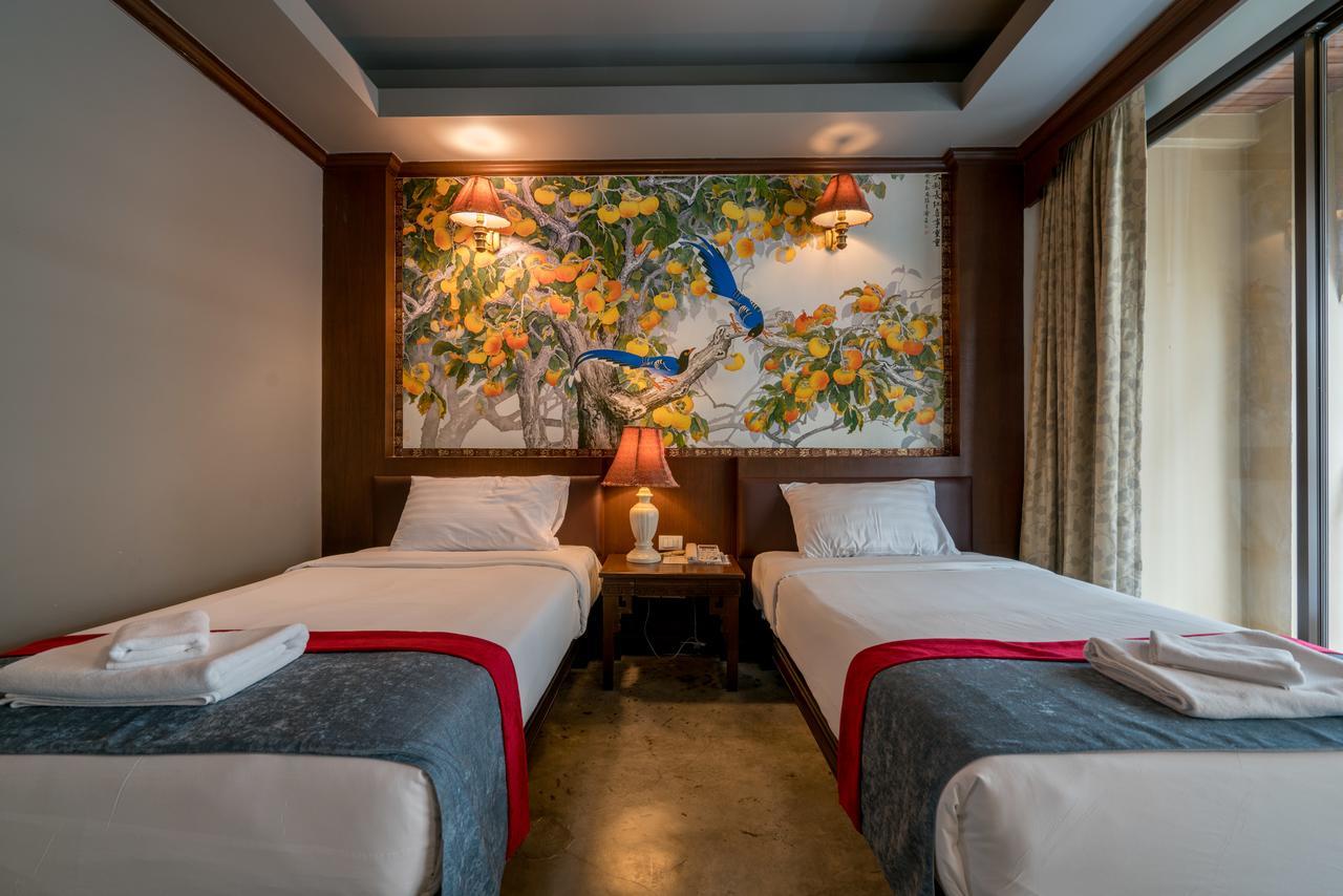 Minatale Phuket Hotel Patong Bagian luar foto