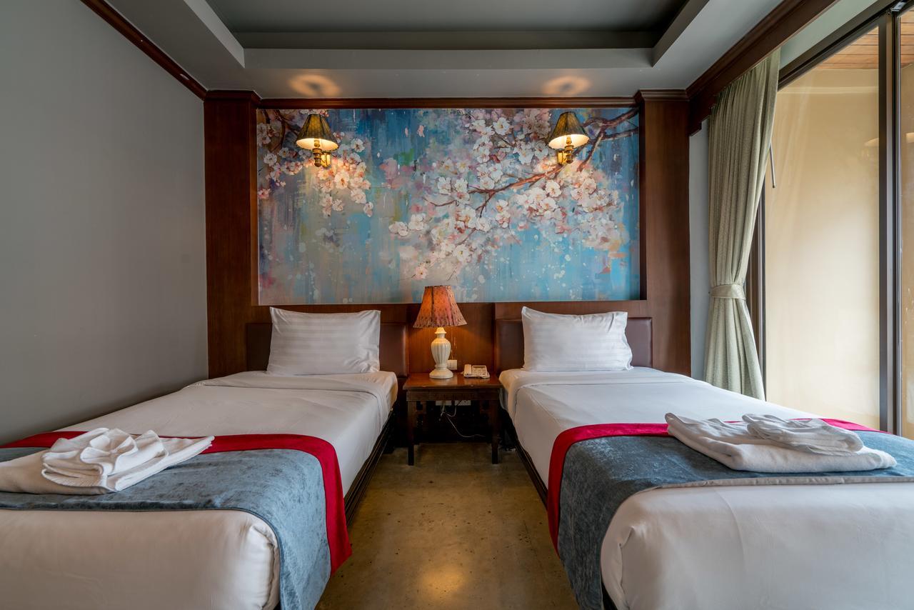 Minatale Phuket Hotel Patong Bagian luar foto