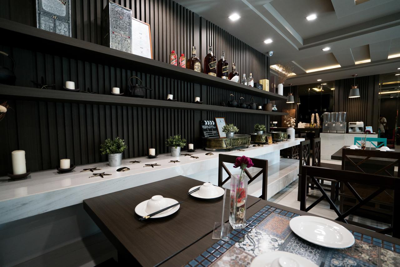Minatale Phuket Hotel Patong Bagian luar foto